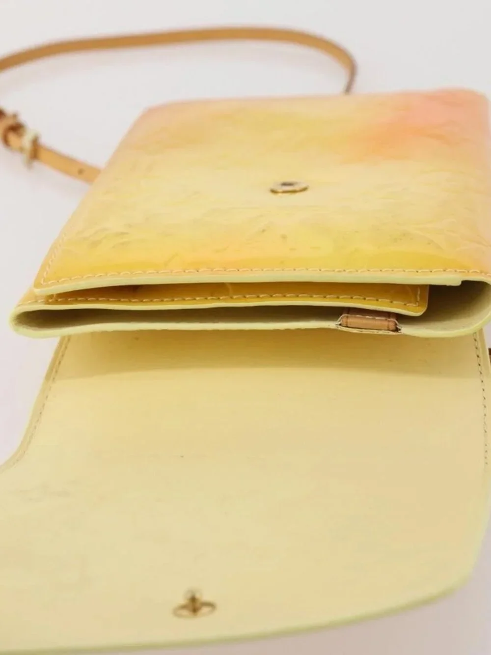 LOUIS VUITTON Monogram Vernis Walker Wallet Lime Yellow M91074 LV Auth BA10750